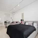 Modern Apartments With Air Conditioning In Warsaw Close To Three Parks By Renters Prestige