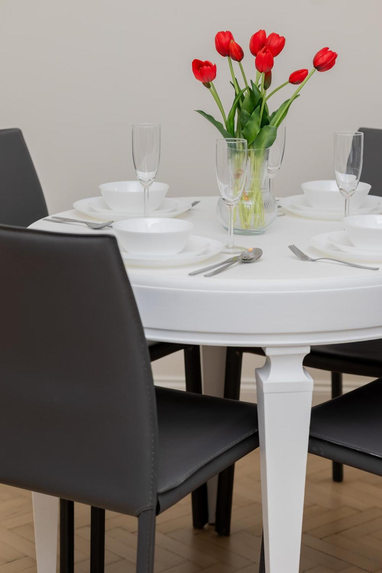 Leilighet Modern With Air Conditioning In Close To Three Parks By Renters Prestige *