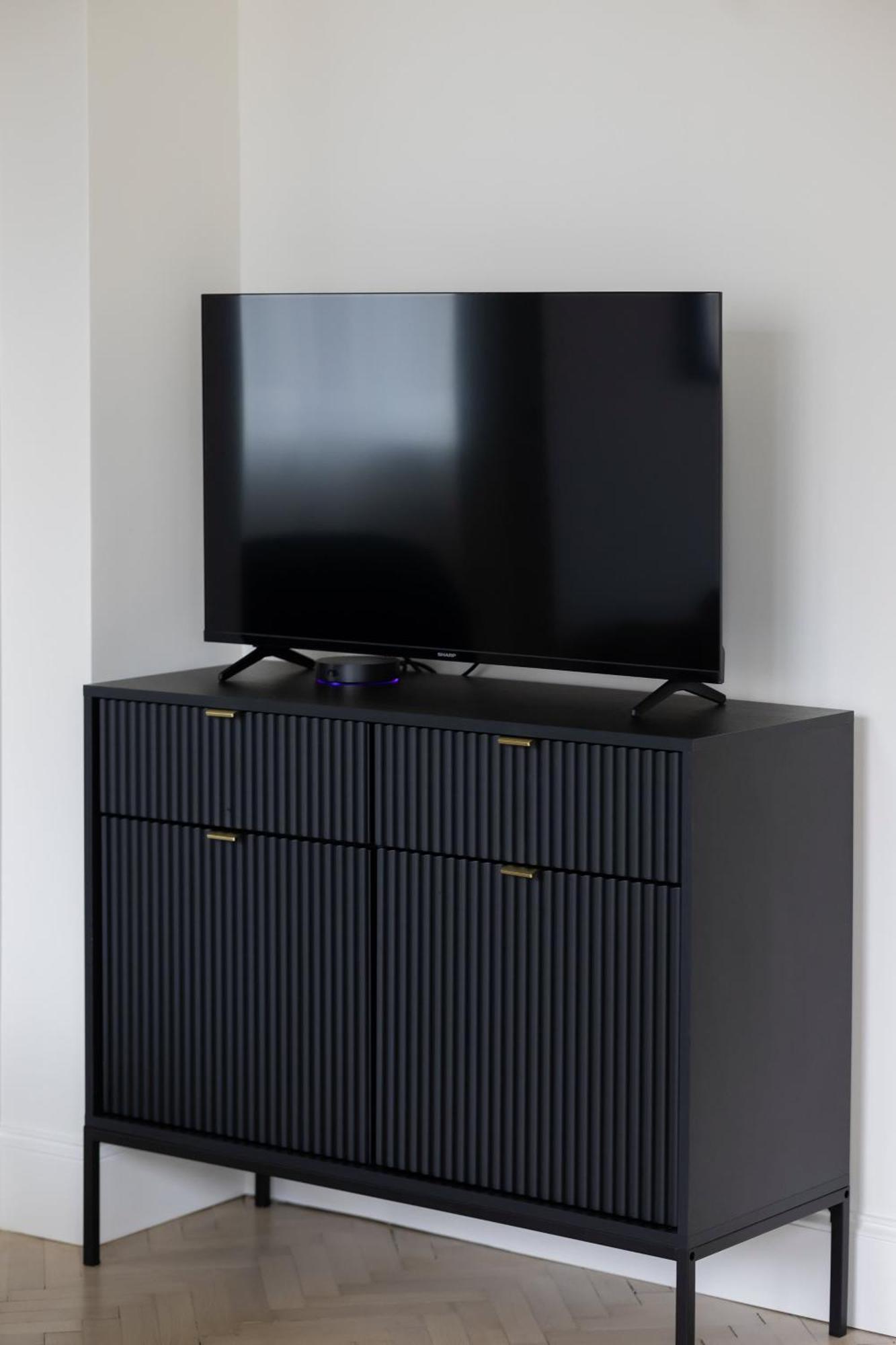 Modern With Air Conditioning In Close To Three Parks By Renters Prestige Leilighet Warszawa