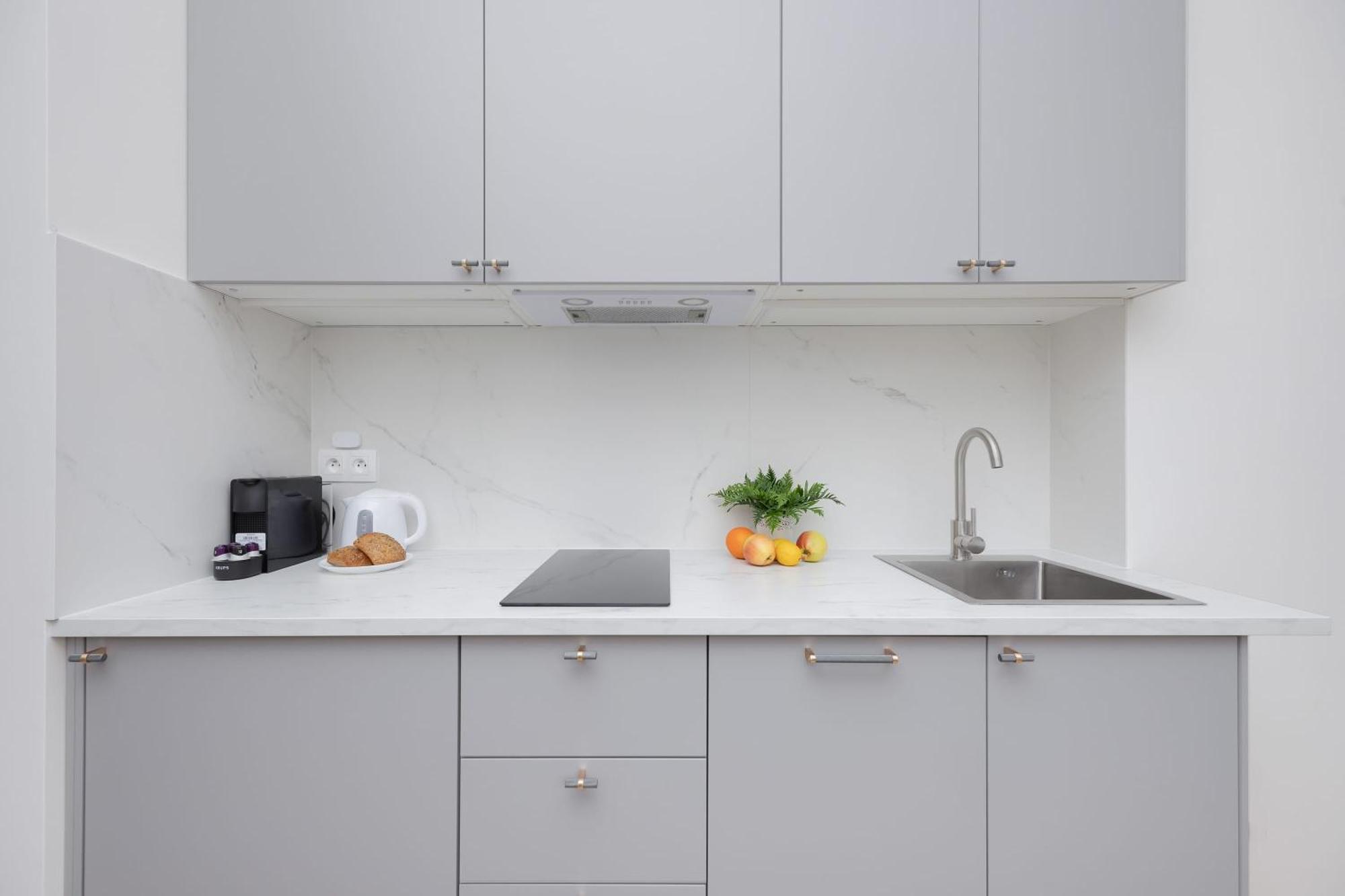 Modern With Air Conditioning In Close To Three Parks By Renters Prestige * Warszawa